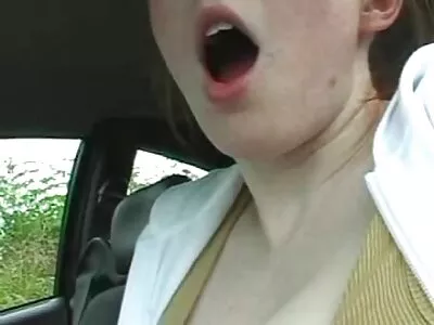 Maman mature amène sa fille à son fils et organise un sexe prono gratuit plan à trois