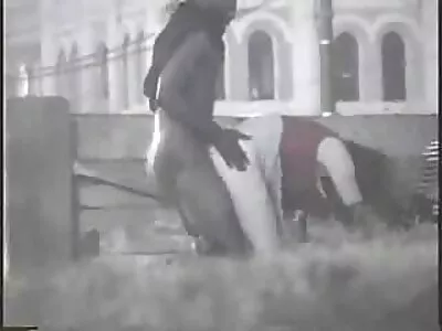 Je ronde porn me demande si mon sexe anal avec ma soeur va se retirer