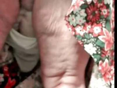 Pourquoi une sœur russe devrait-elle sortir avec un mec quand son ohpornovideo frère est à la maison