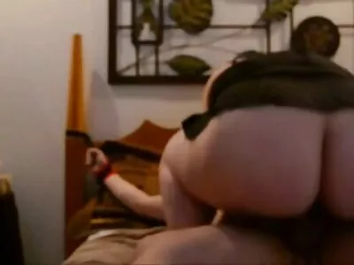 Soeur lesbienne en état de choc! Sa meilleure amie l'a trompée avec son frère. vidéo sexy gratuit