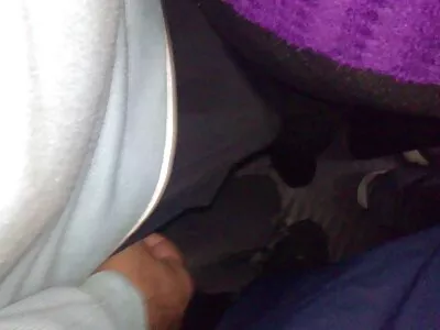 Baiser Baiser frère baise soeur russe dans la joue et la chatte video pornodrome se réveiller pour le sexe